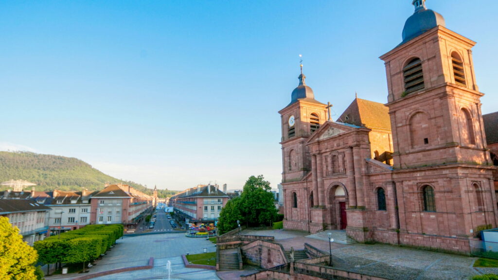 2025-paysages-patrimoine-religieux-maxime-perrotey-sddv-ensemble-cathedral-vue-rue-thiersjpg1-1920x1080